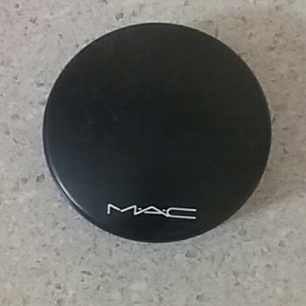 MAC Sun Power Bronzer A34